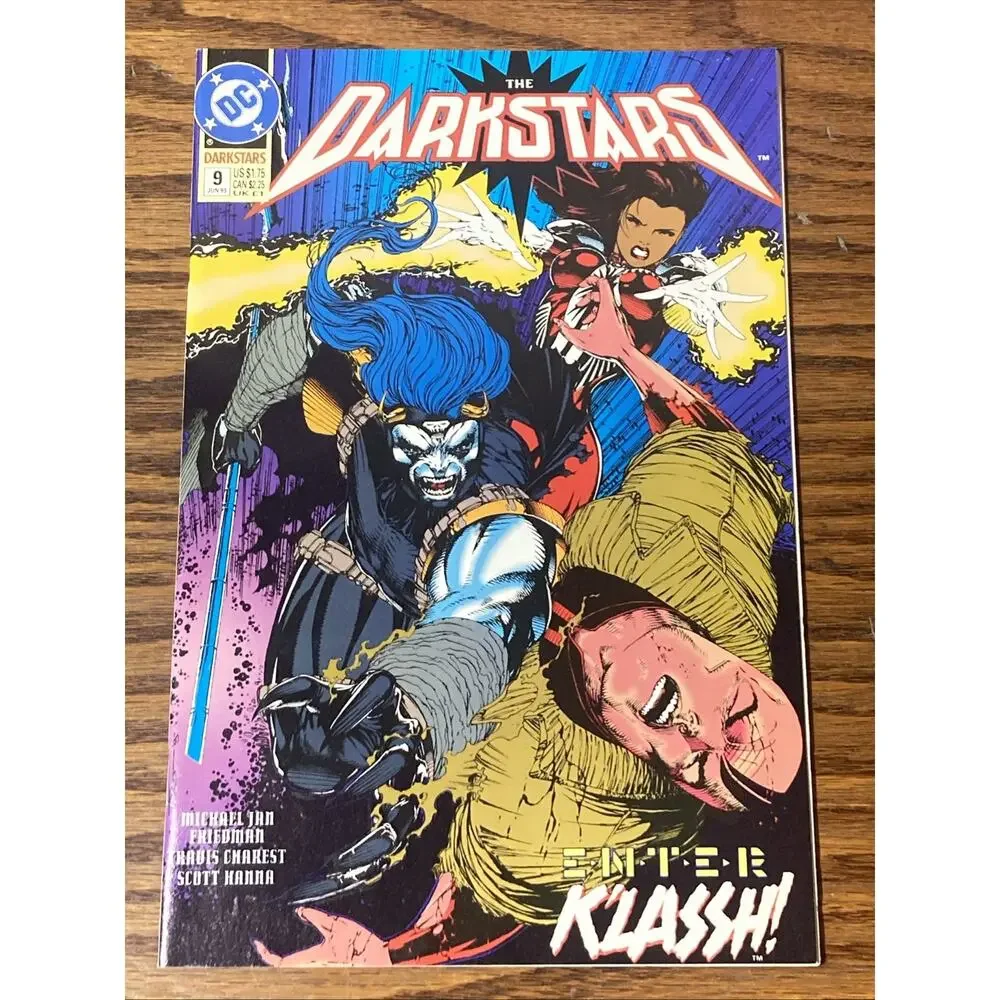 DC Comics Darkstars #9 June 1993 Travis Charest Cover